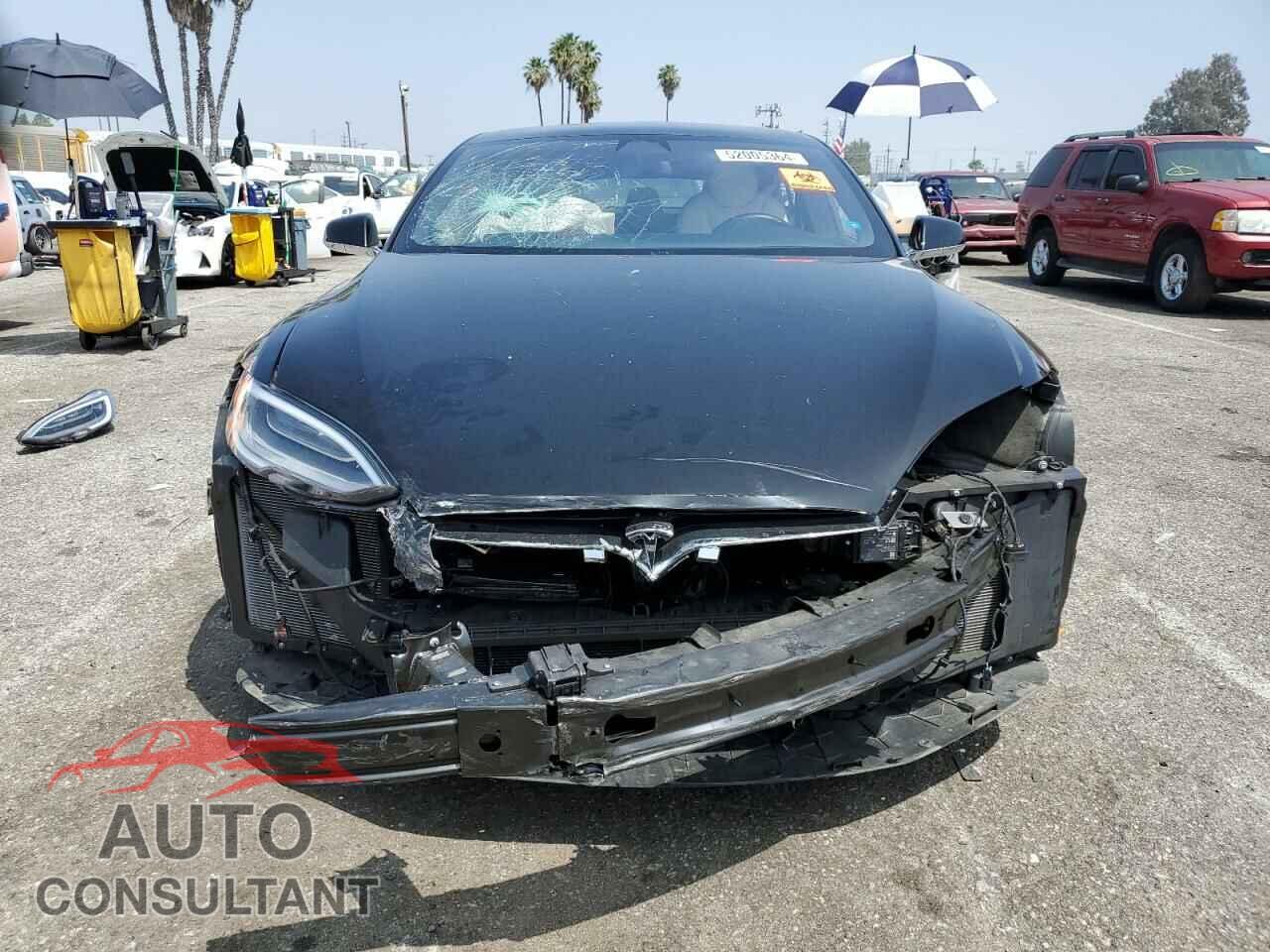 TESLA MODEL S 2020 - 5YJSA1E24LF359377