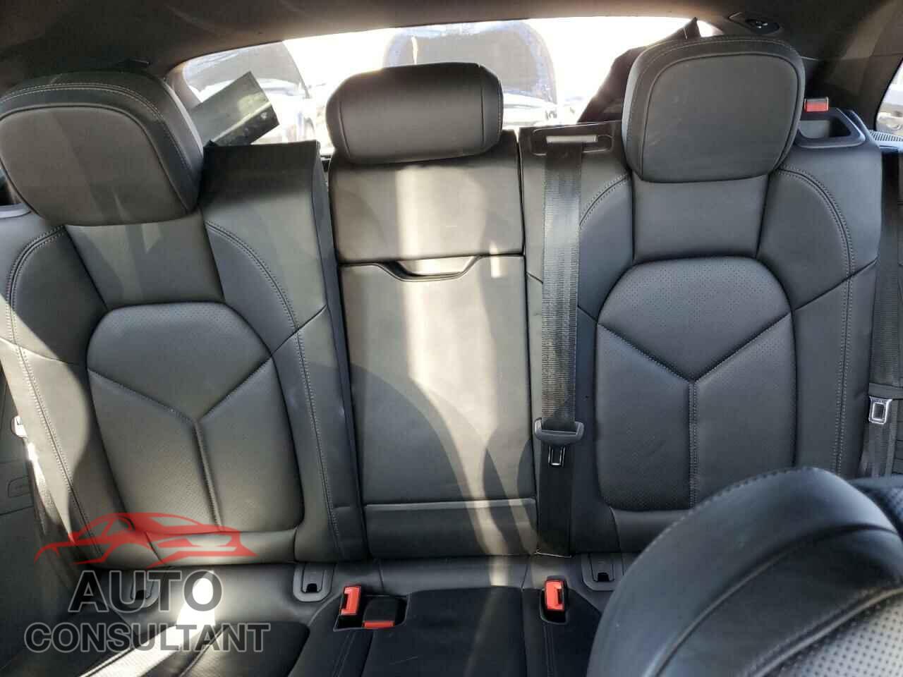 PORSCHE MACAN 2017 - WP1AA2A5XHLB80247