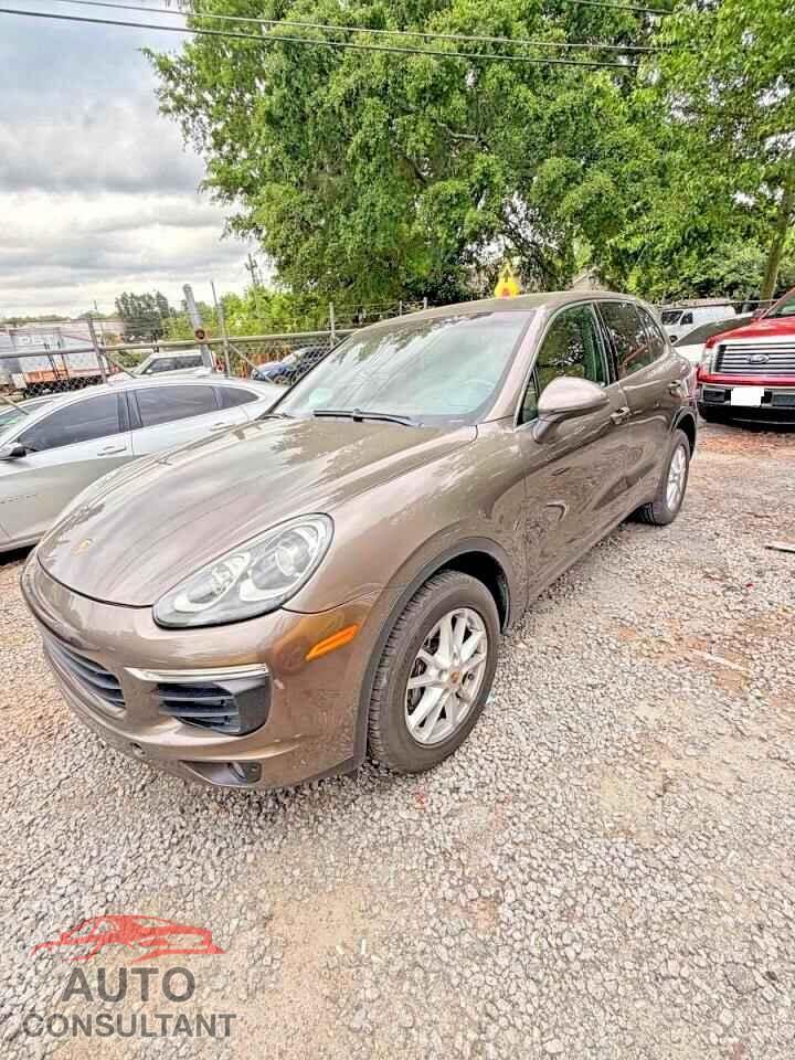 PORSCHE CAYENNE 2016 - WP1AA2A20GLA00519