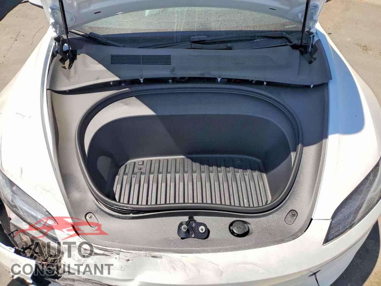 TESLA MODEL 3 2026 - 5YJ3E1EA2TF155161