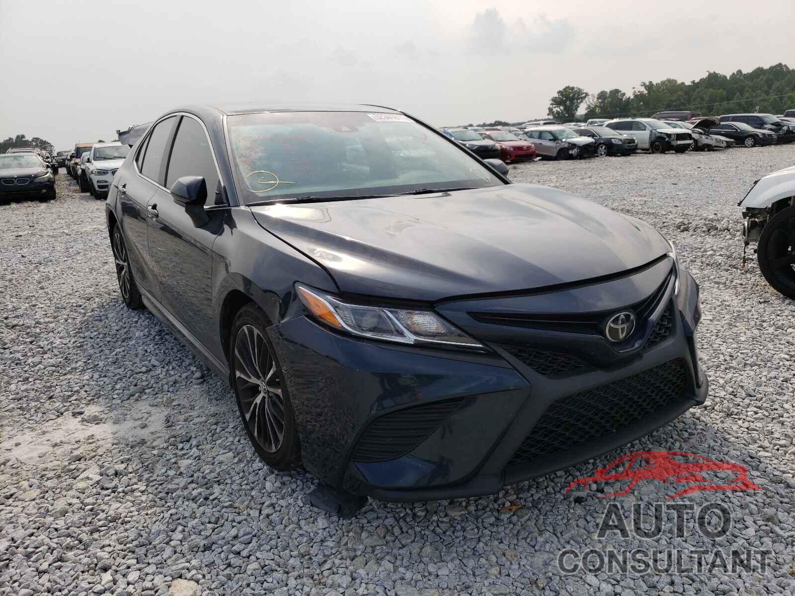 TOYOTA CAMRY 2018 - 4T1B11HK3JU650707