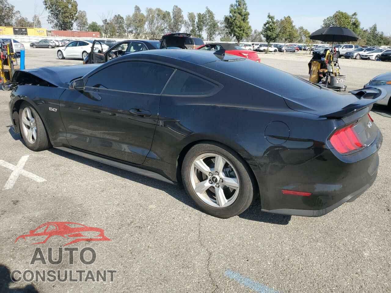 FORD MUSTANG 2020 - 1FA6P8CF3L5136351
