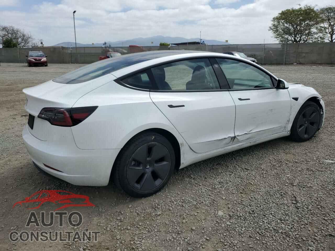 TESLA MODEL 3 2023 - 5YJ3E1EA5PF552319