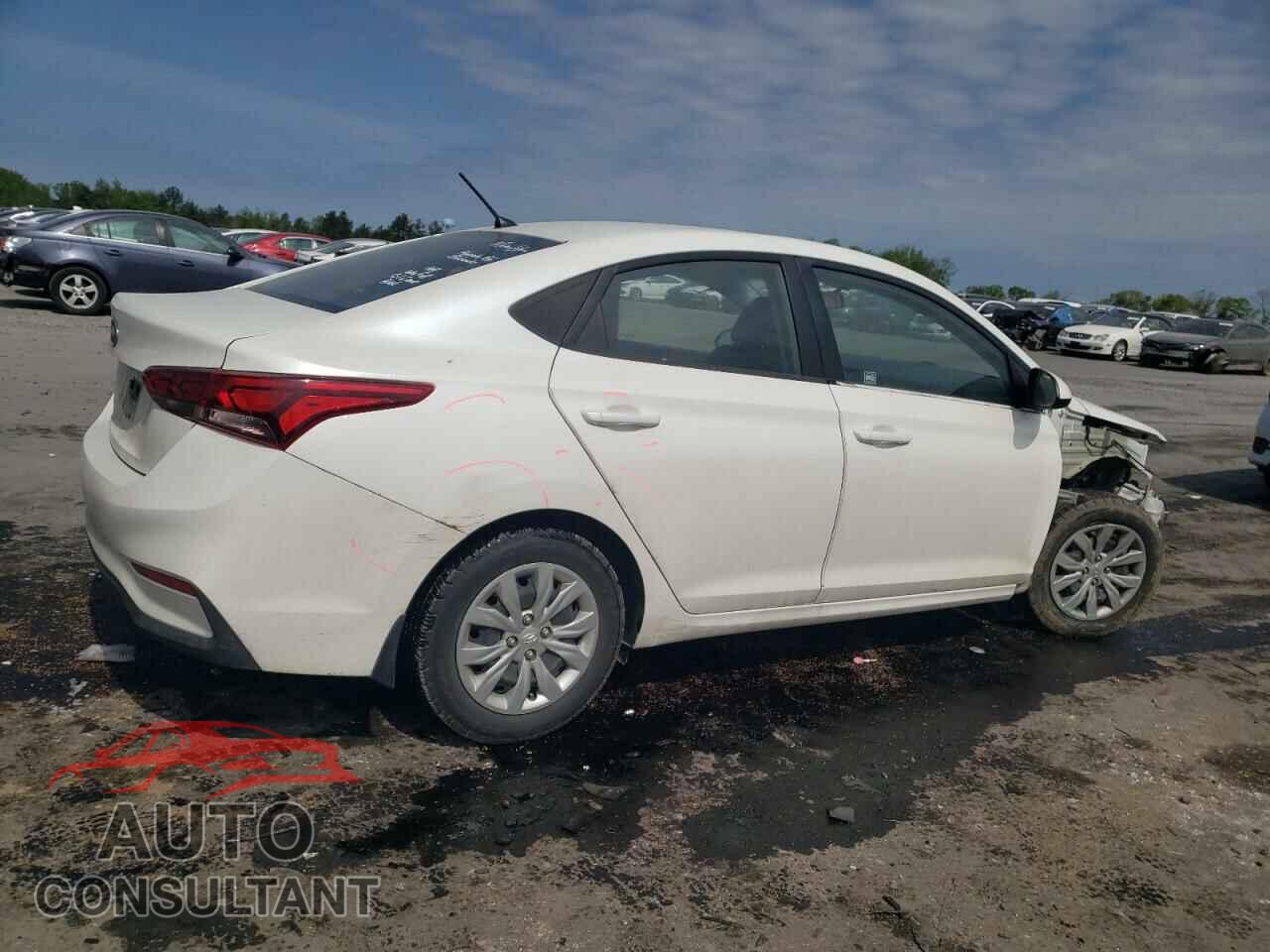 HYUNDAI ACCENT 2018 - 3KPC24A3XJE025309