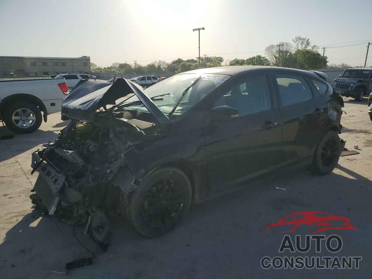 FORD FOCUS 2017 - 1FADP3K27HL231295