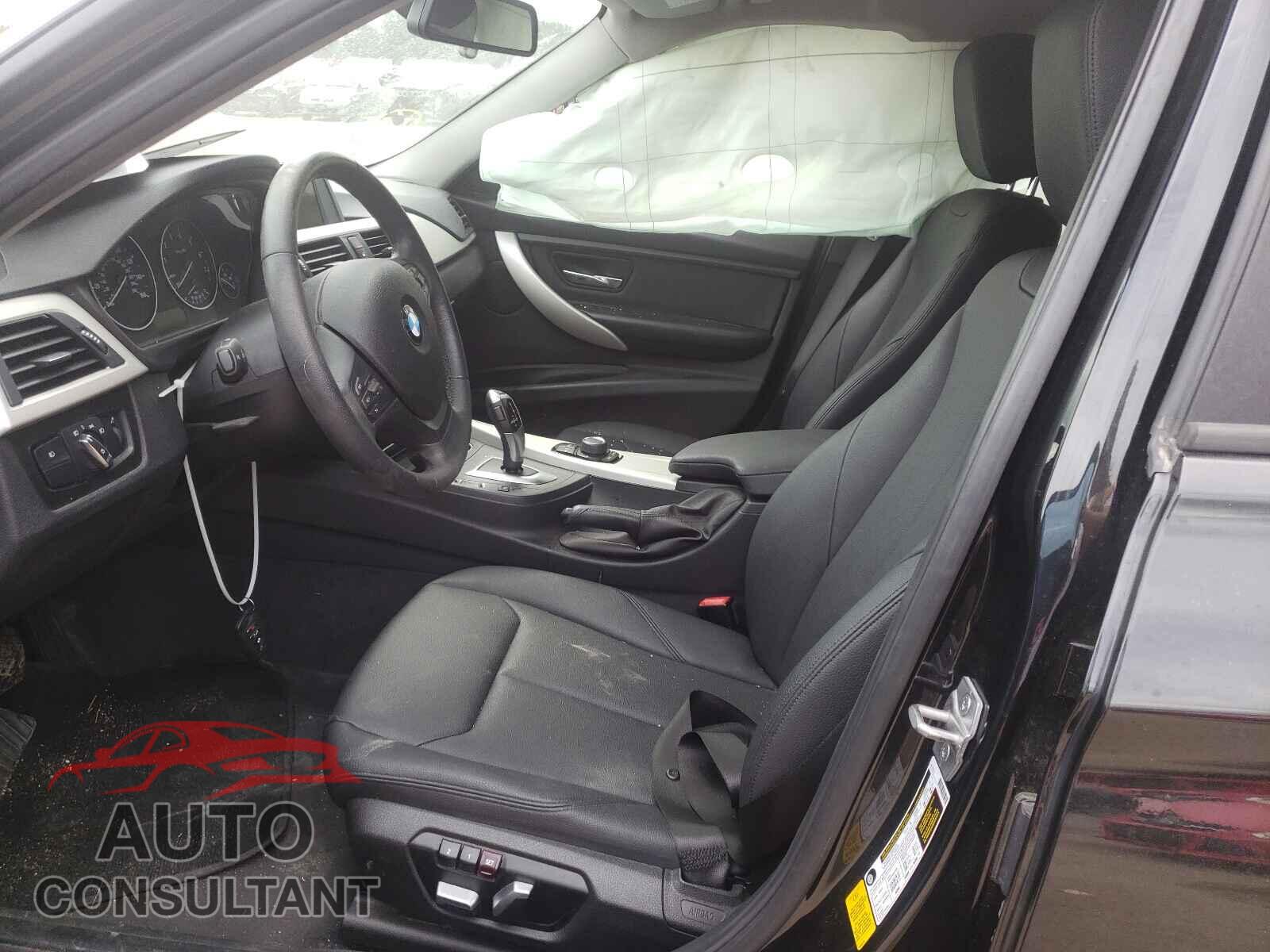 BMW 3 SERIES 2017 - WBA8A9C52HK619854