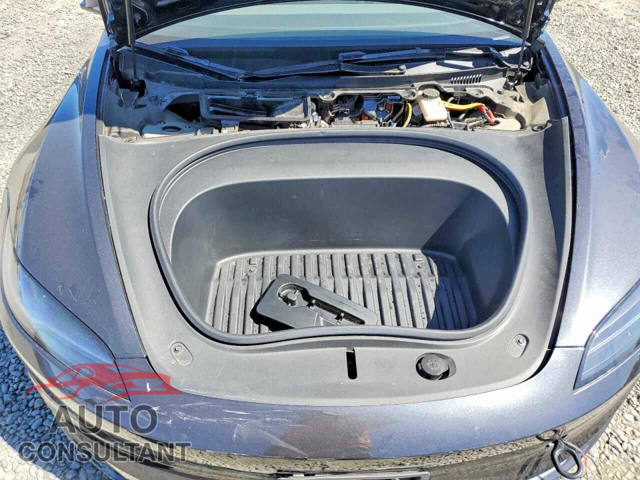 TESLA MODEL 3 2025 - 5YJ3E1EA2SF891807