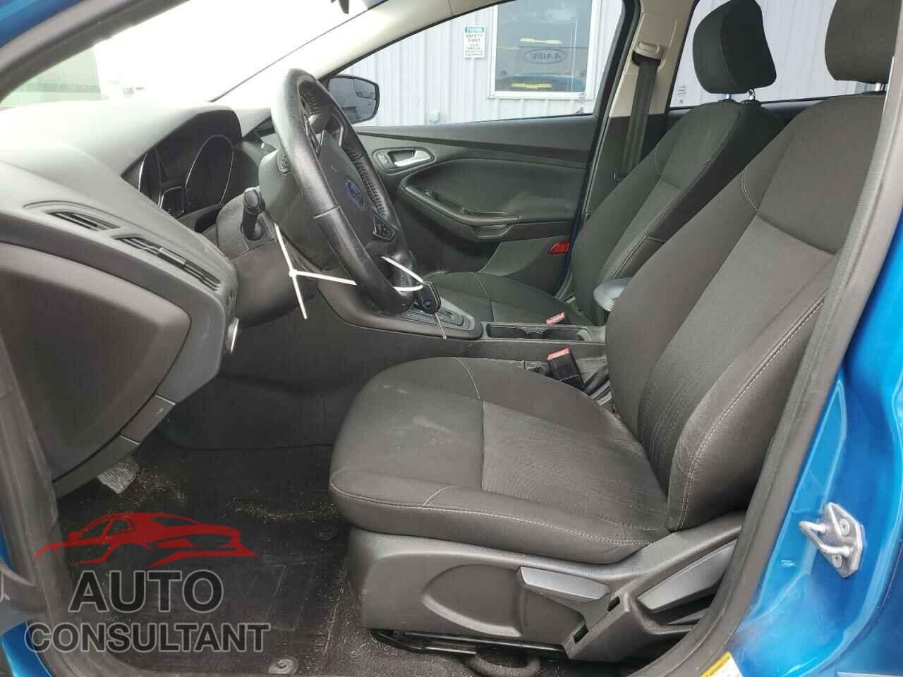 FORD FOCUS 2017 - 1FADP3M28HL244893