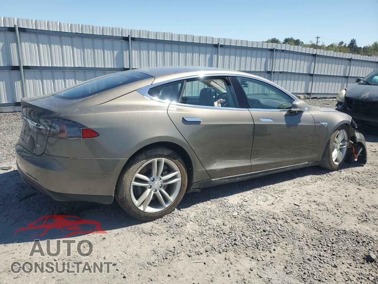 TESLA MODEL S 2016 - 5YJSA1E2XGF121040