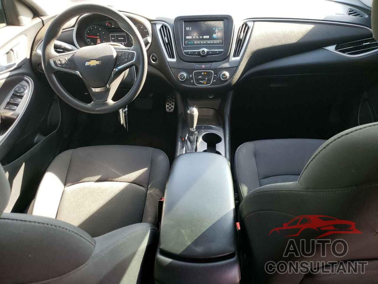 CHEVROLET MALIBU 2017 - 1G1ZB5ST2HF220764