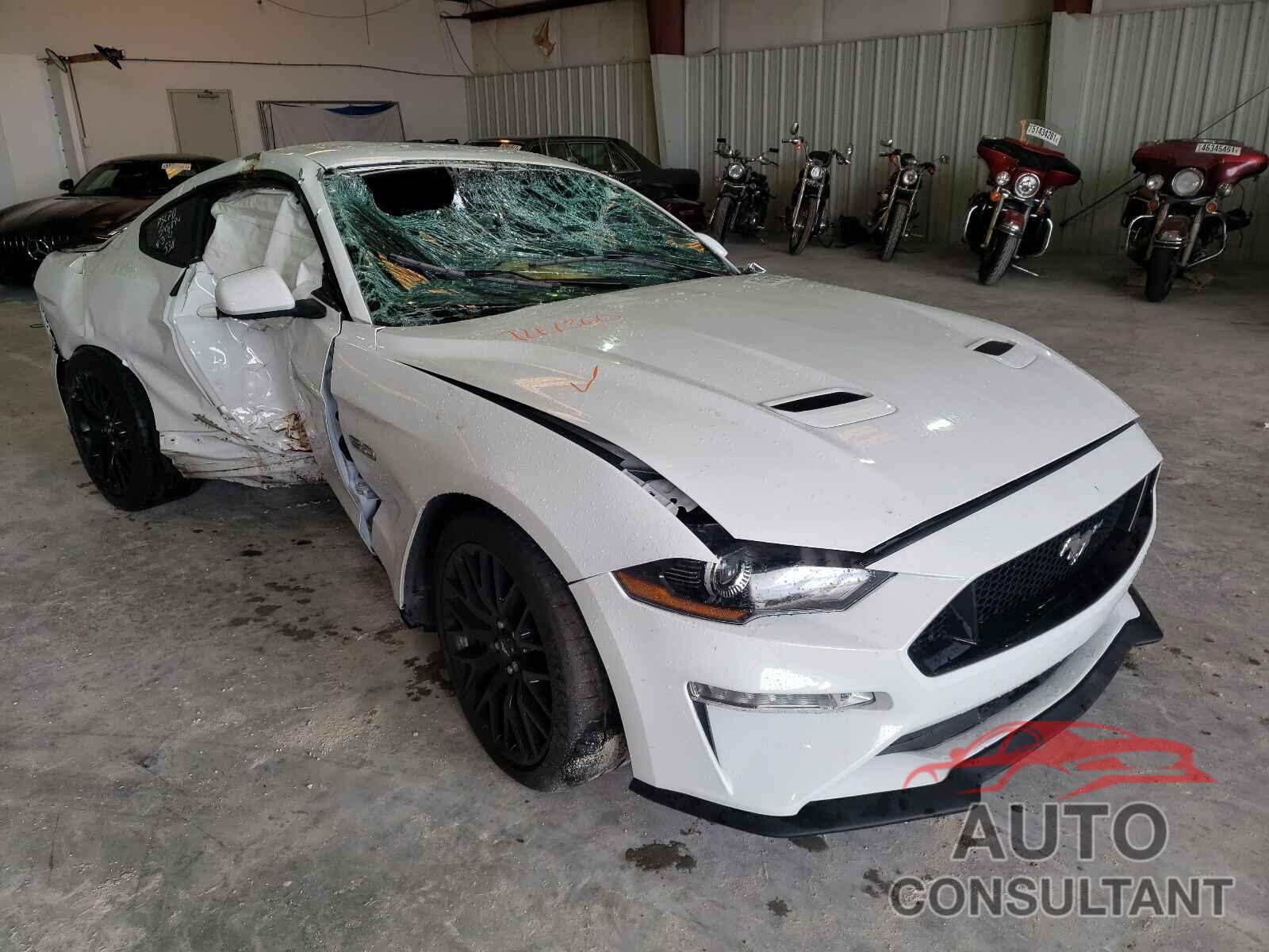 FORD MUSTANG 2018 - 1FA6P8CF4J5103856