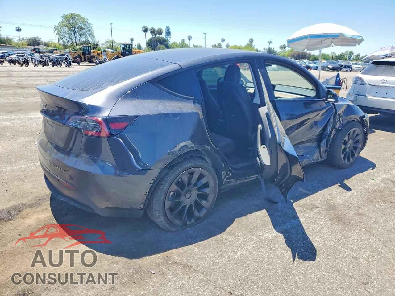 TESLA MODEL Y 2024 - 7SAYGDED5RF057684