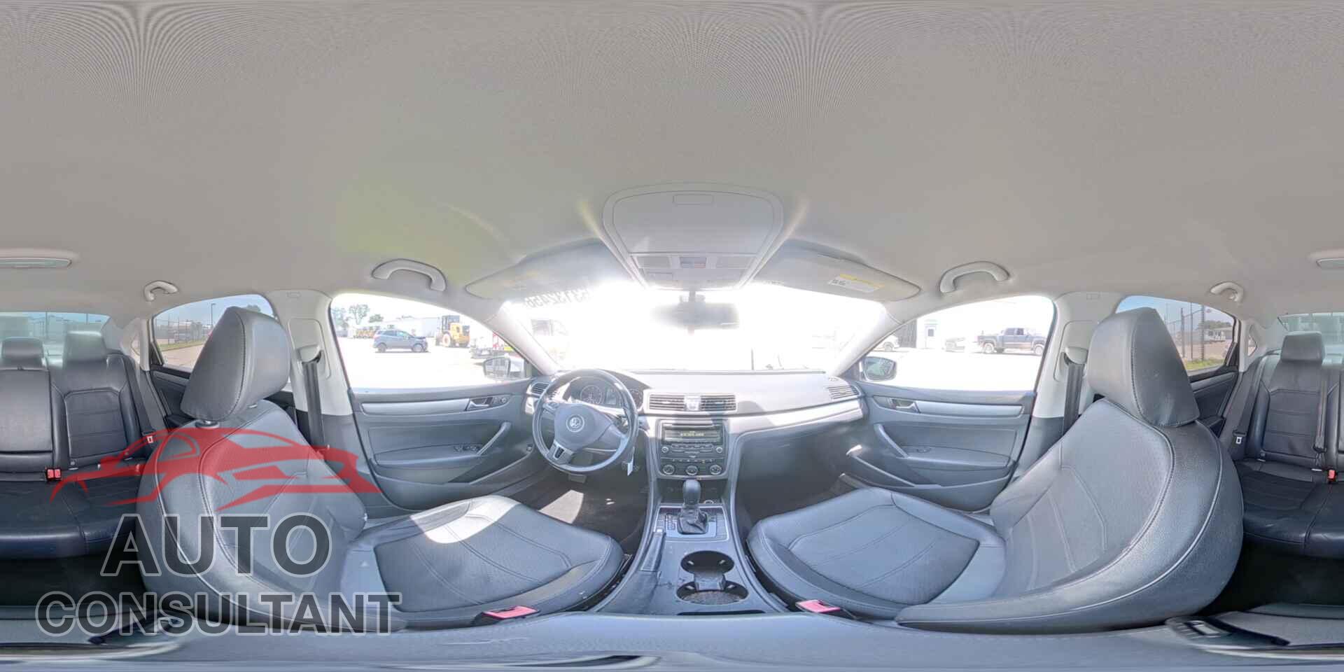 VOLKSWAGEN PASSAT 2014 - 1VWAT7A35EC077897