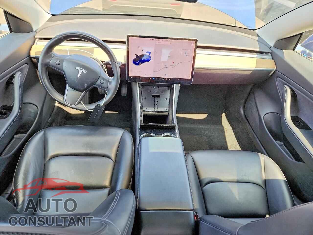 TESLA MODEL 3 2018 - 5YJ3E1EB0JF130751