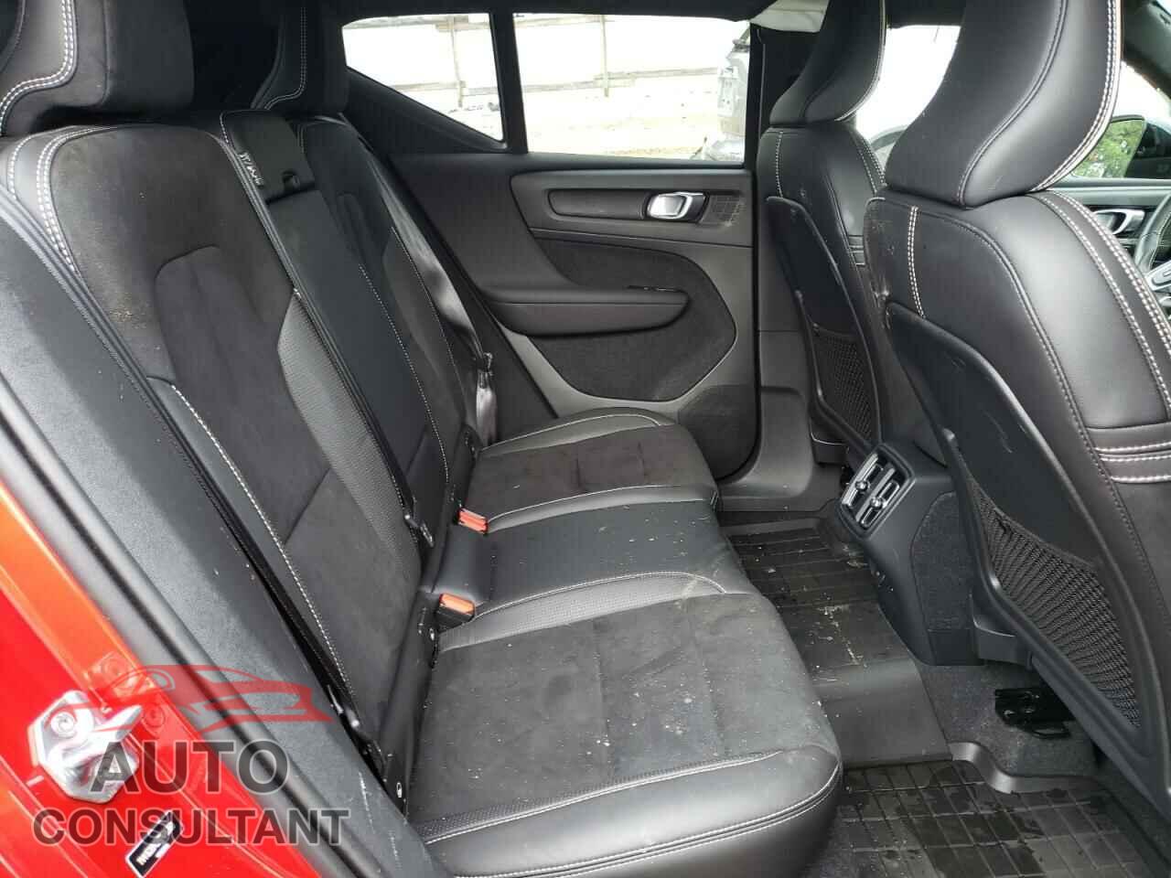 VOLVO XC40 2021 - YV4162UM3M2476360