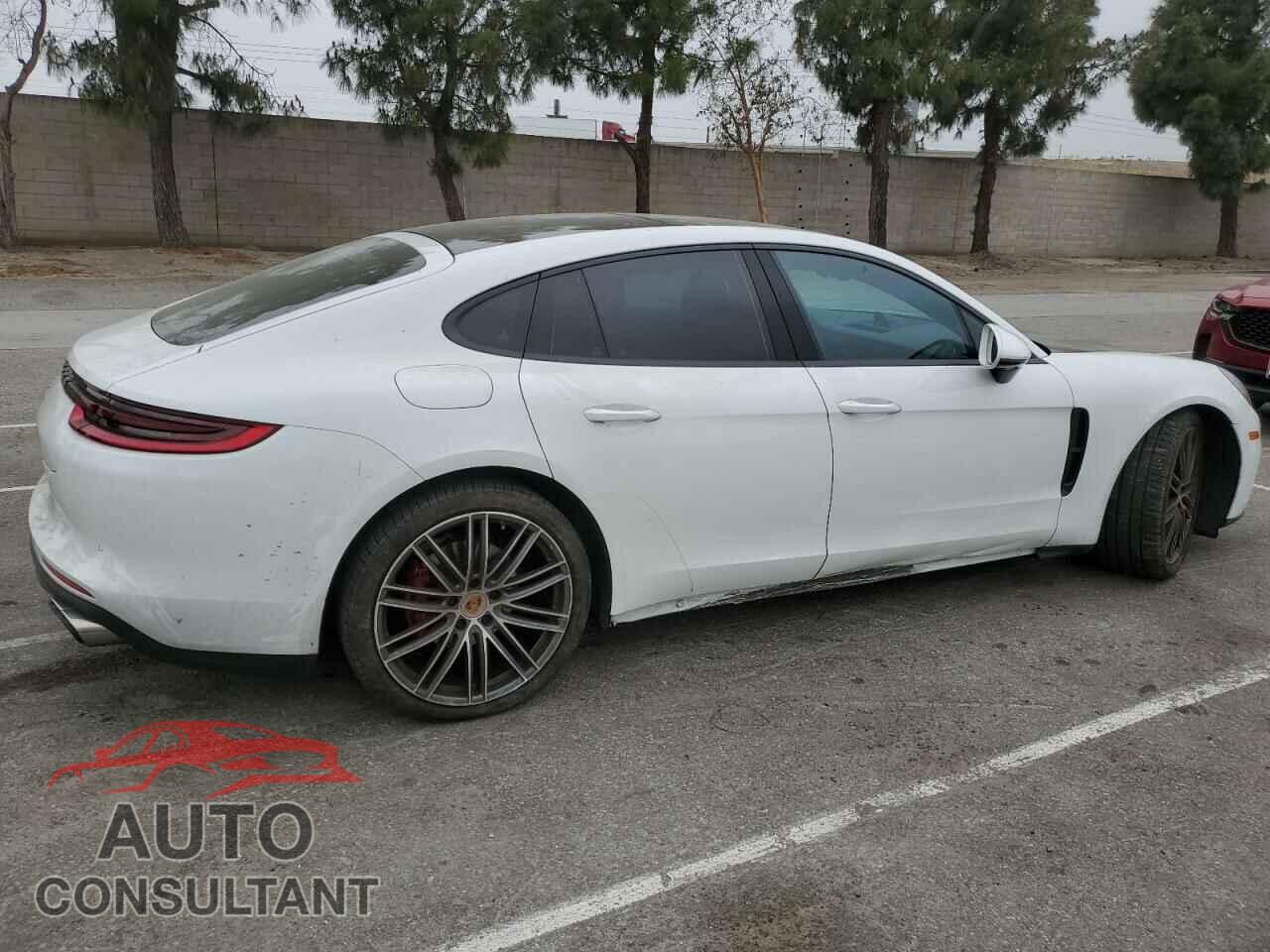 PORSCHE PANAMERA 2018 - WP0AA2A76JL118272