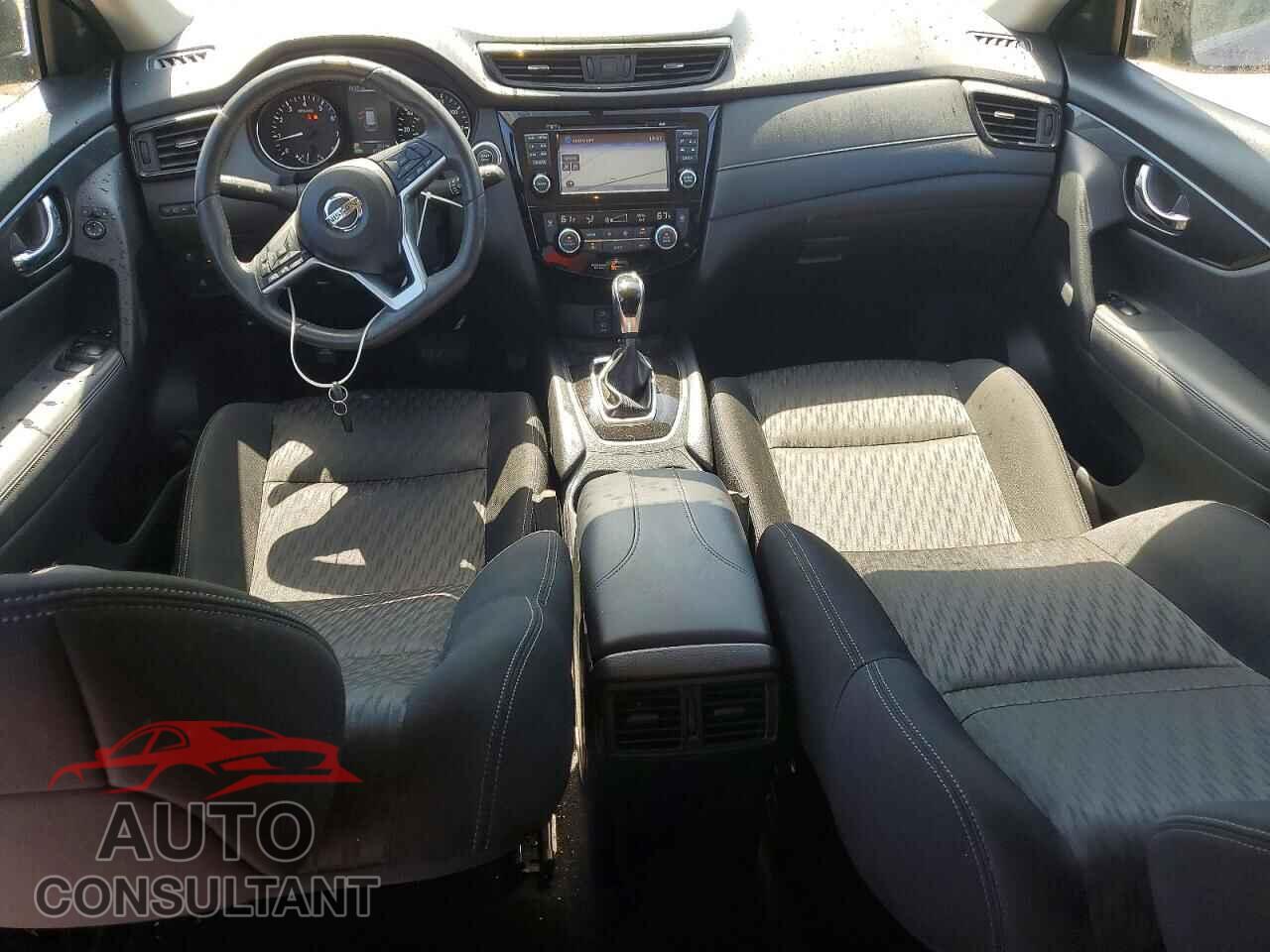 NISSAN ROGUE 2017 - KNMAT2MT2HP609105