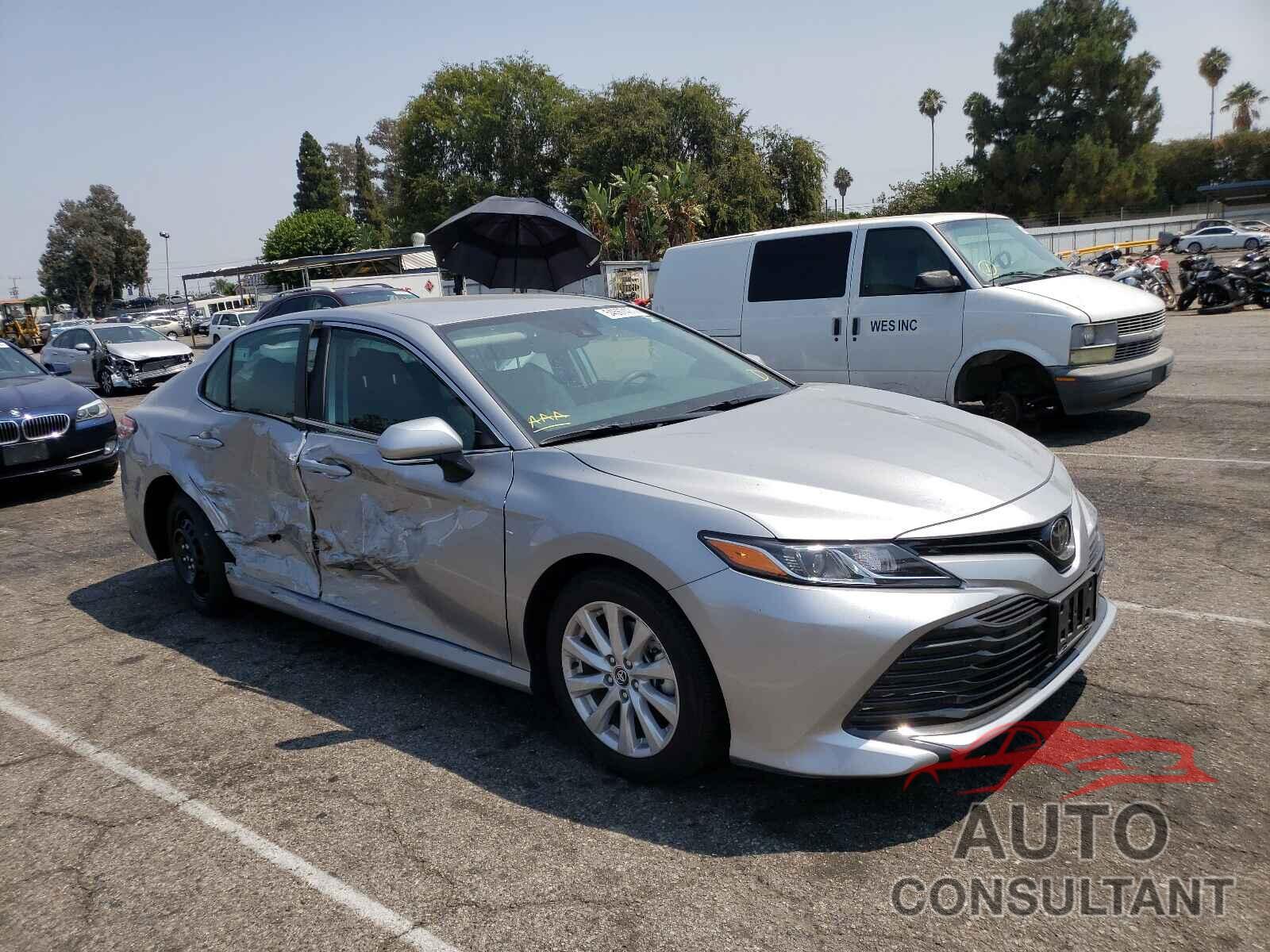 TOYOTA CAMRY 2020 - 4T1L11AK9LU935350