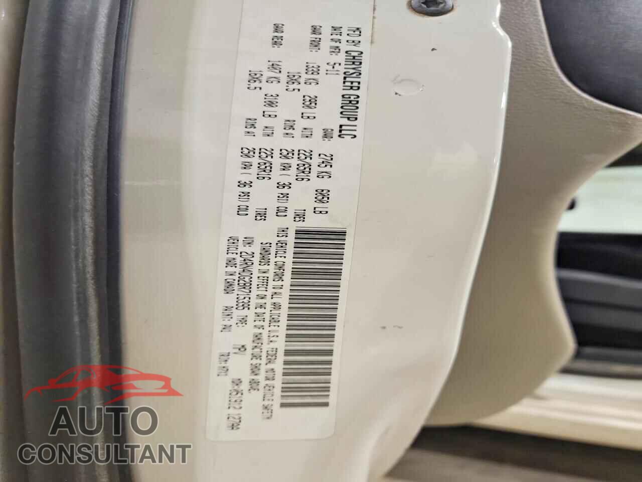 DODGE CARAVAN 2011 - 2D4RN4DG2BR715395