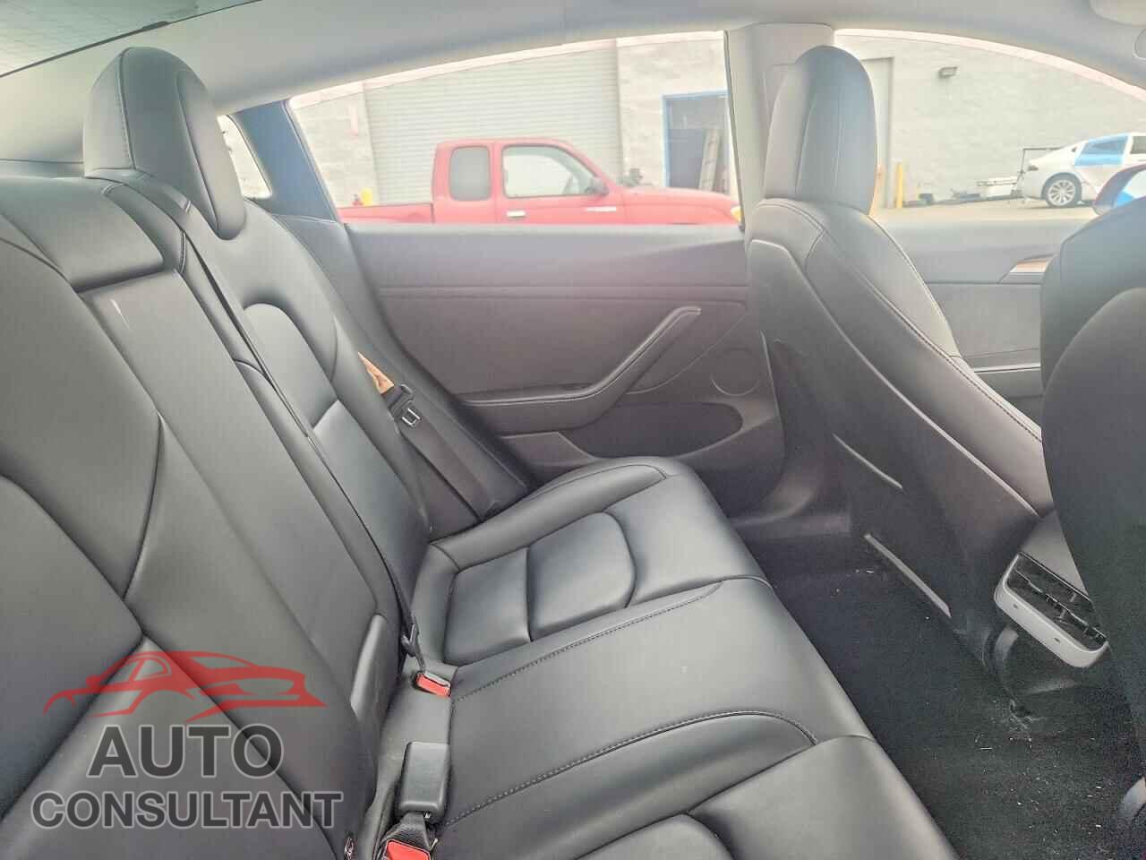 TESLA MODEL 3 2022 - 5YJ3E1EA9NF167309