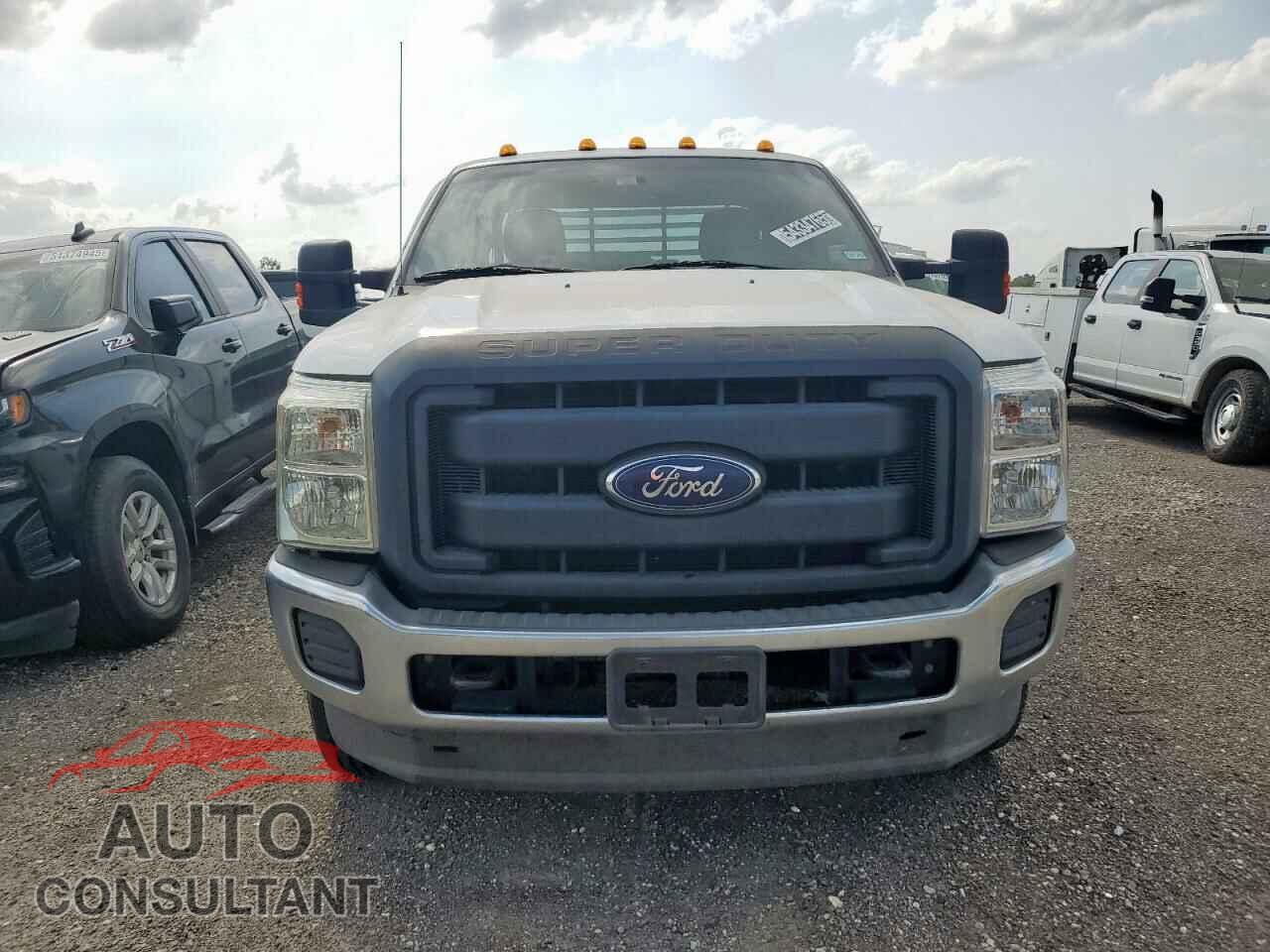 FORD F350 2013 - 1FD8X3HT8DEA92851