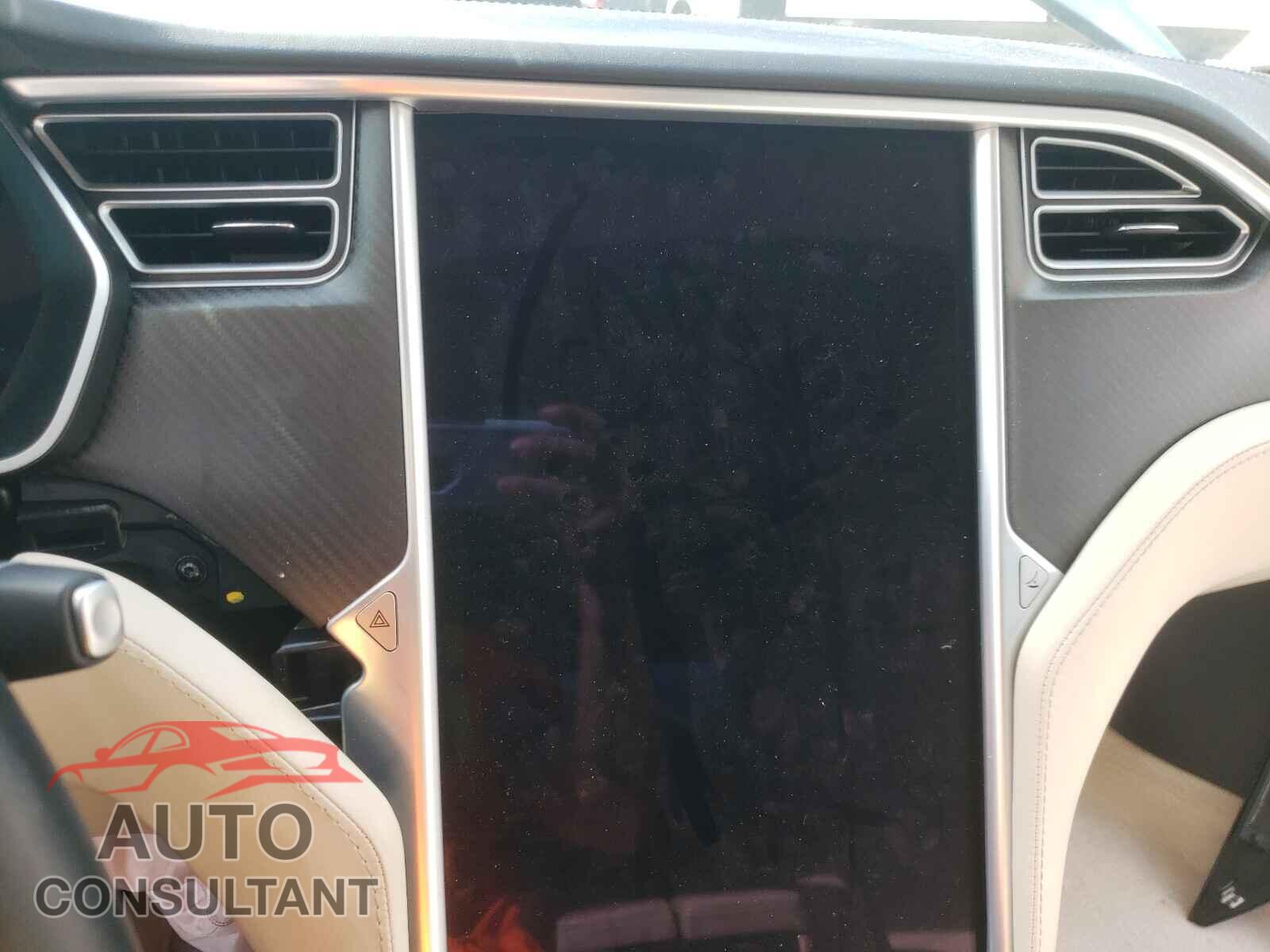 TESLA MODEL S 2017 - 5YJSA1E23HF231607