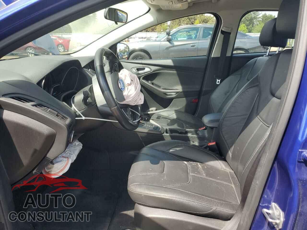 FORD FOCUS 2015 - 1FADP3F25FL382837