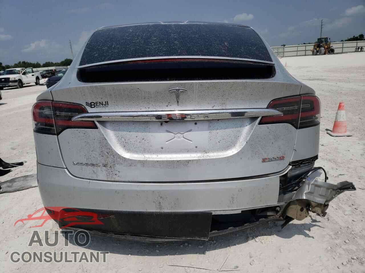 TESLA MODEL X 2018 - 5YJXCDE47JF085866