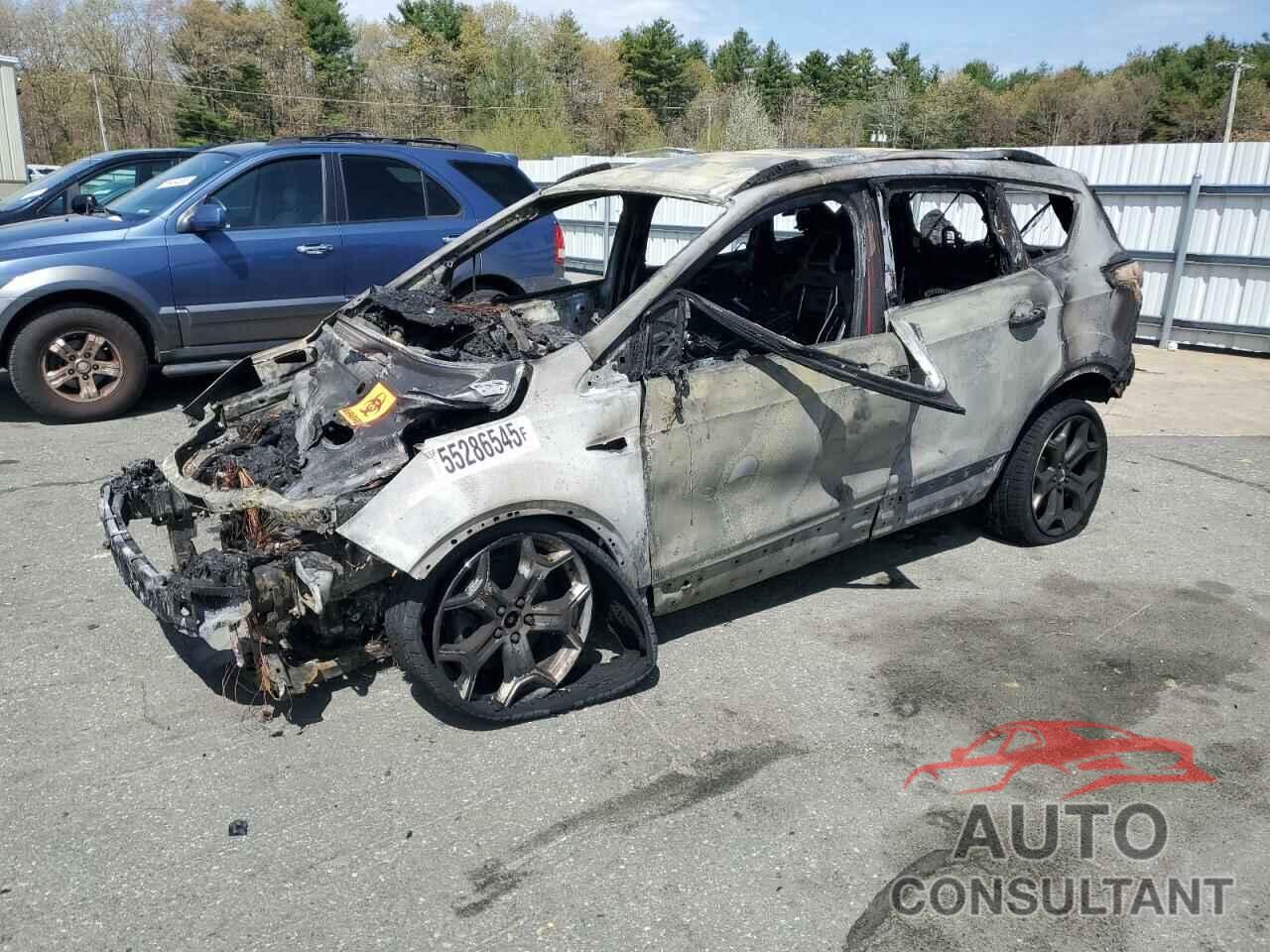 FORD ESCAPE 2017 - 1FMCU9JD3HUD70804
