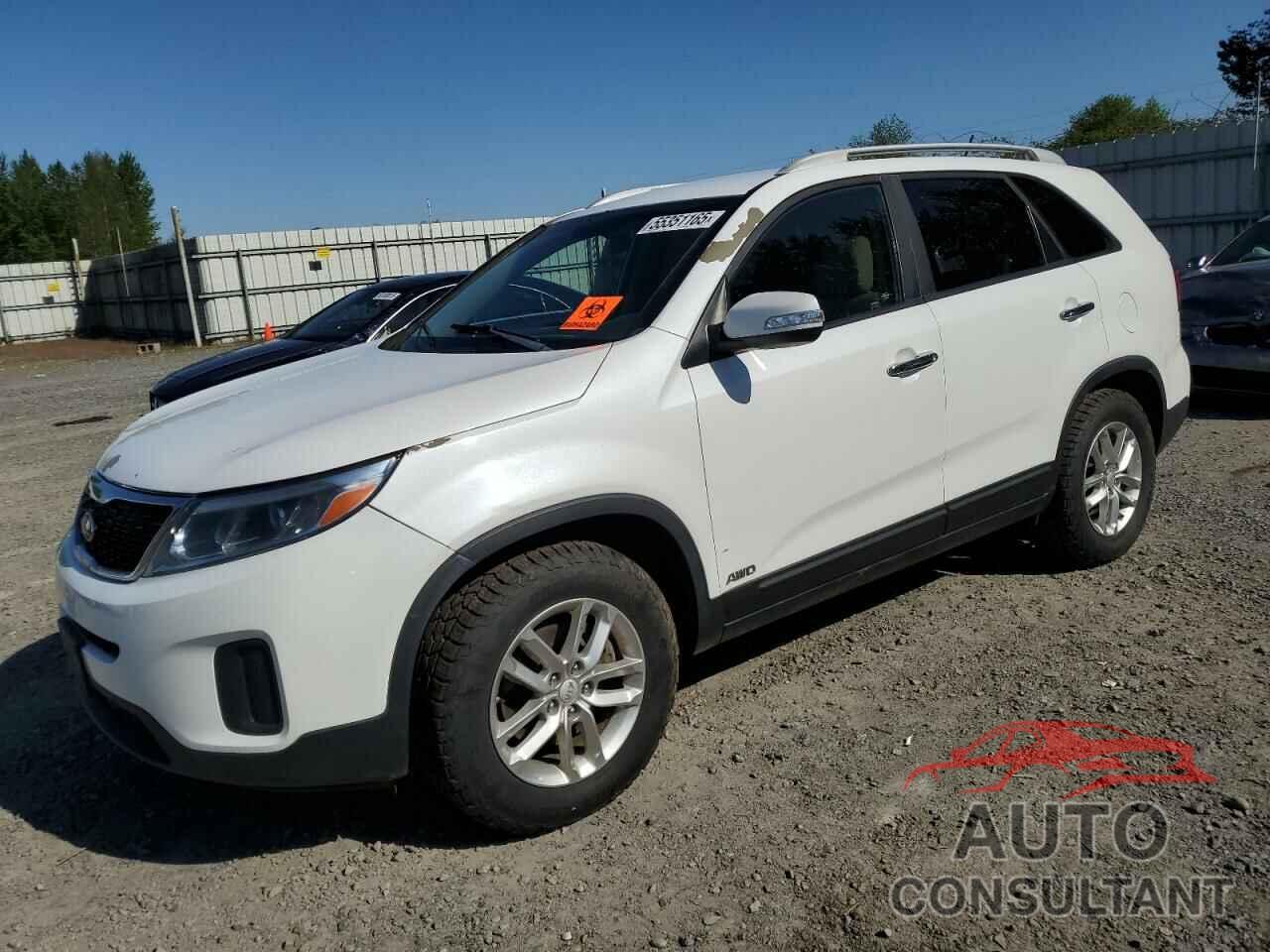 KIA SORENTO 2015 - 5XYKTDA77FG605316