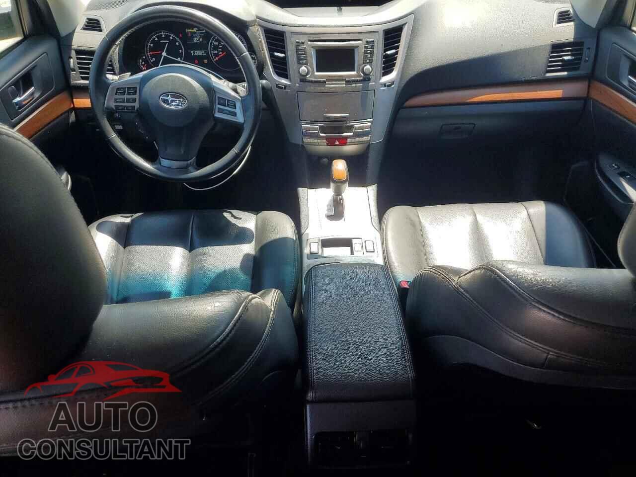 SUBARU OUTBACK 2013 - 4S4BRBKC9D3225017