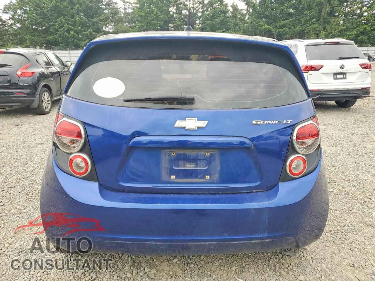 CHEVROLET SONIC 2014 - 1G1JC6SG4E4227483