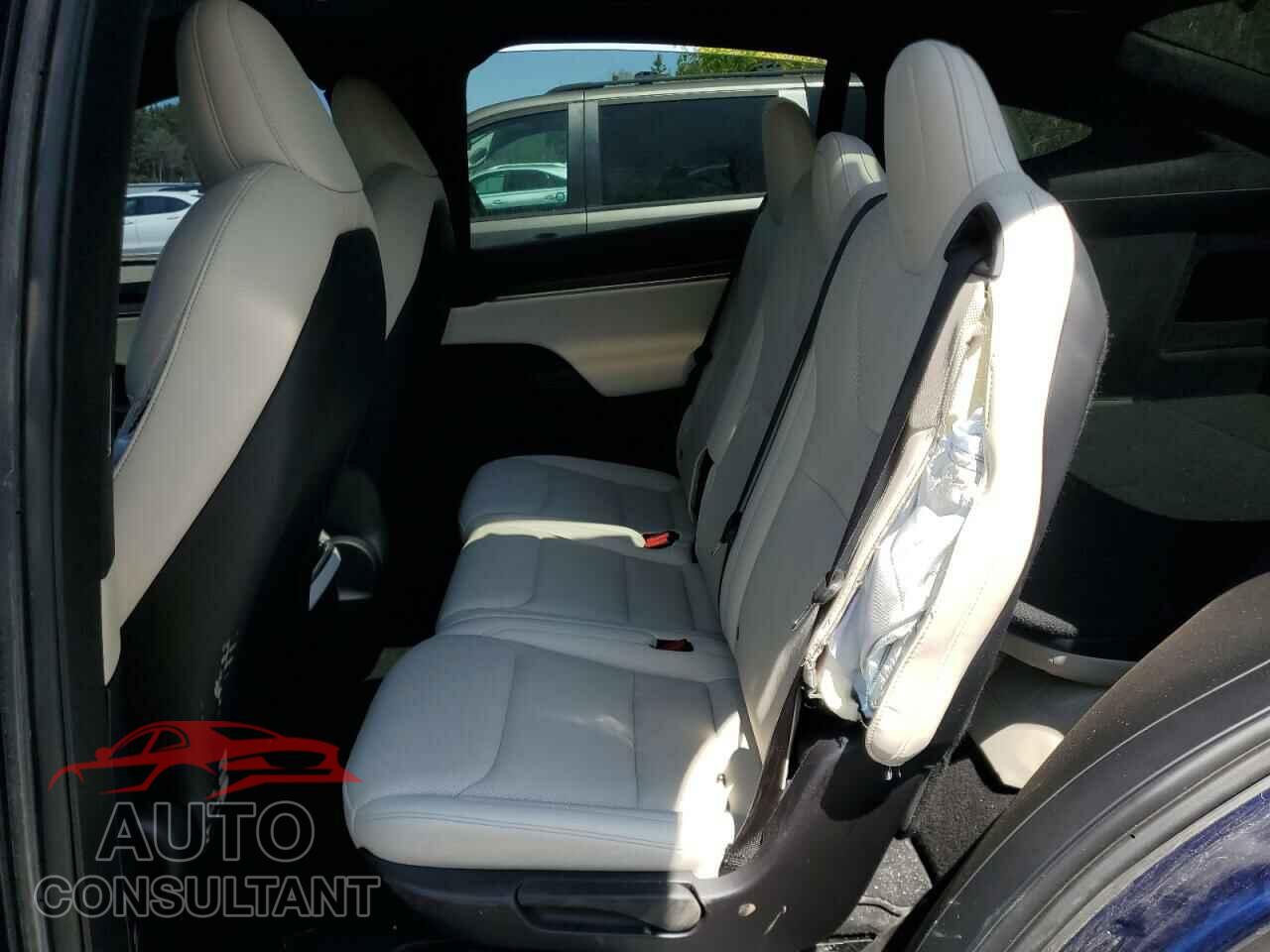 TESLA MODEL X 2022 - 7SAXCAE55NF353958