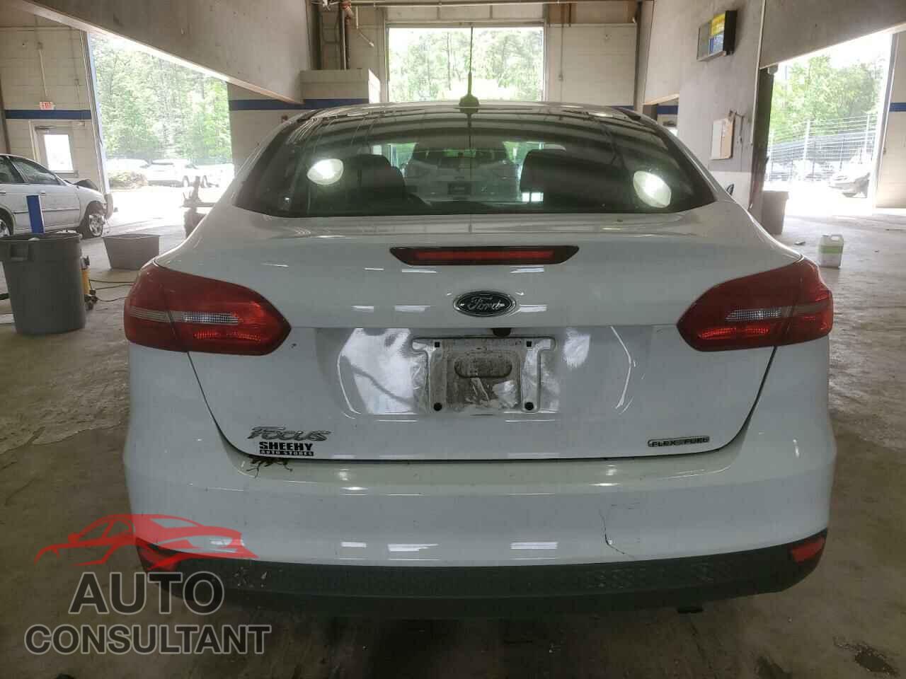 FORD FOCUS 2016 - 1FADP3E27GL224390