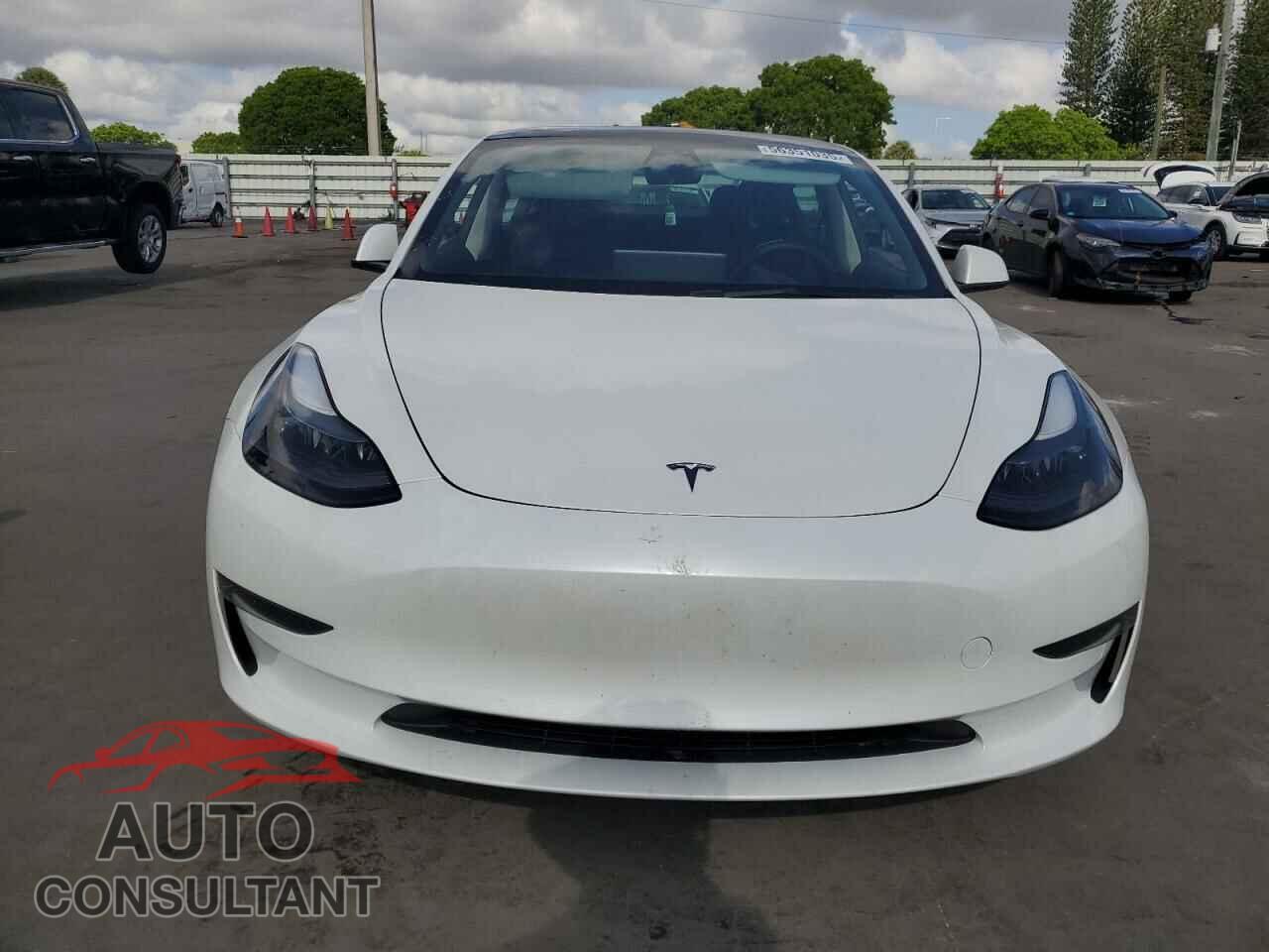 TESLA MODEL 3 2023 - 5YJ3E1EA8PF553061