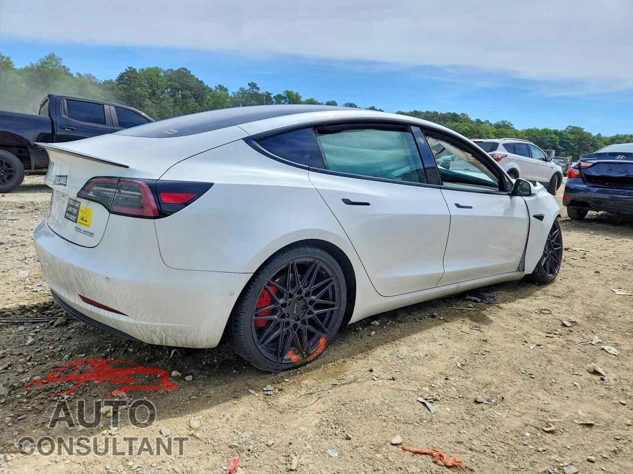 TESLA MODEL 3 2021 - 5YJ3E1EC4MF033243