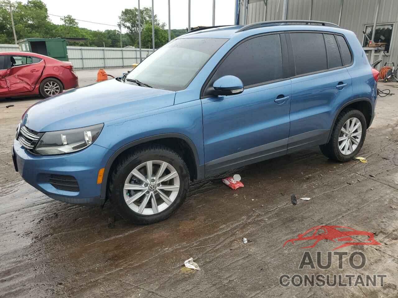 VOLKSWAGEN TIGUAN 2017 - WVGBV7AX9HK053516