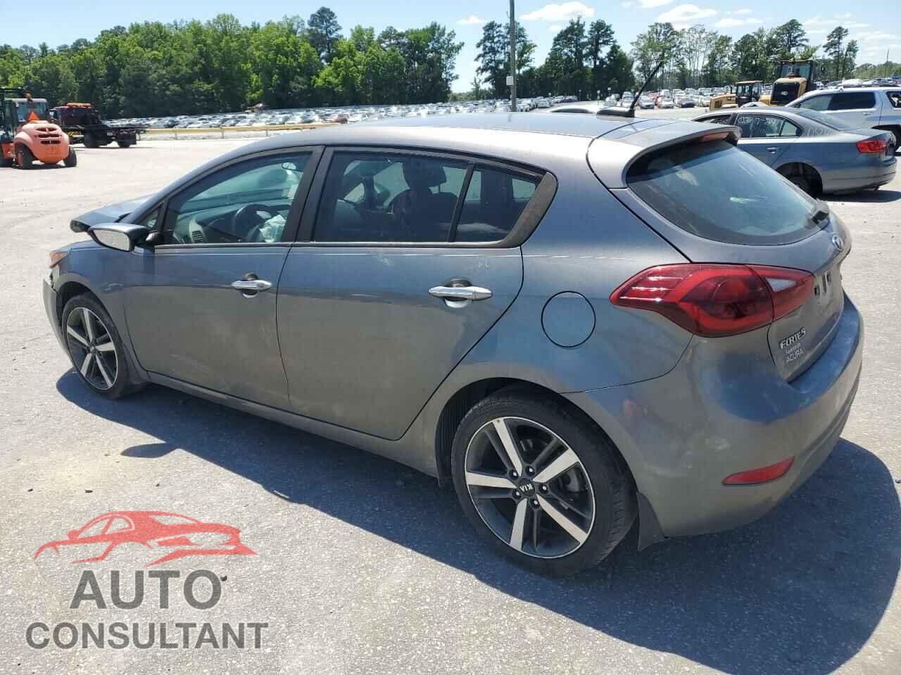 KIA FORTE 2017 - KNAFX5A88H5722853