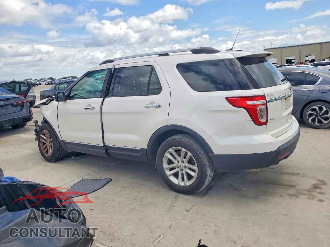 FORD EXPLORER 2015 - 1FM5K7D88FGA83018