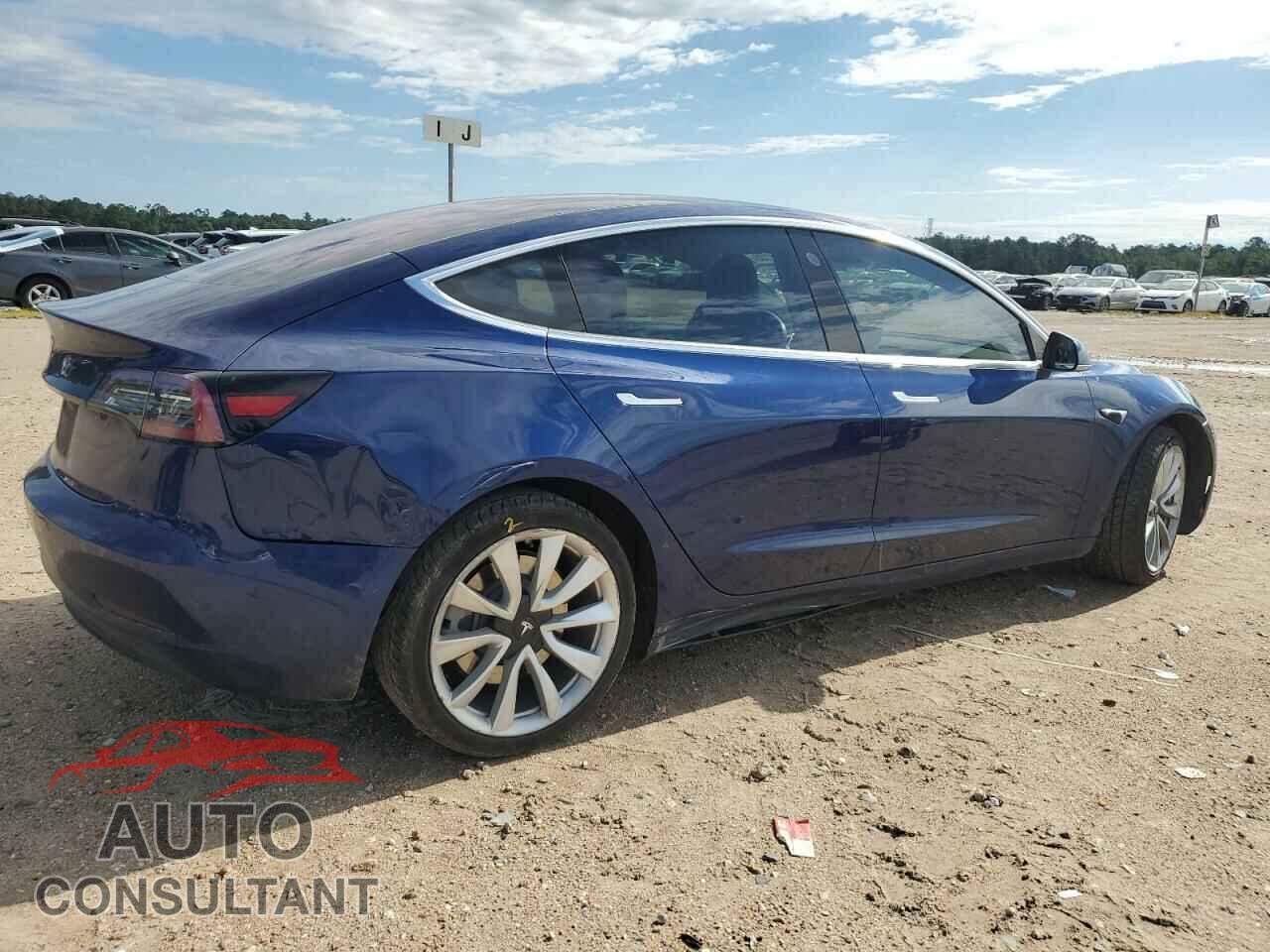 TESLA MODEL 3 2018 - 5YJ3E1EA5JF048893