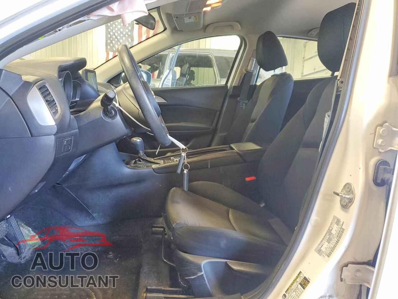 MAZDA 3 2017 - 3MZBN1K77HM155502