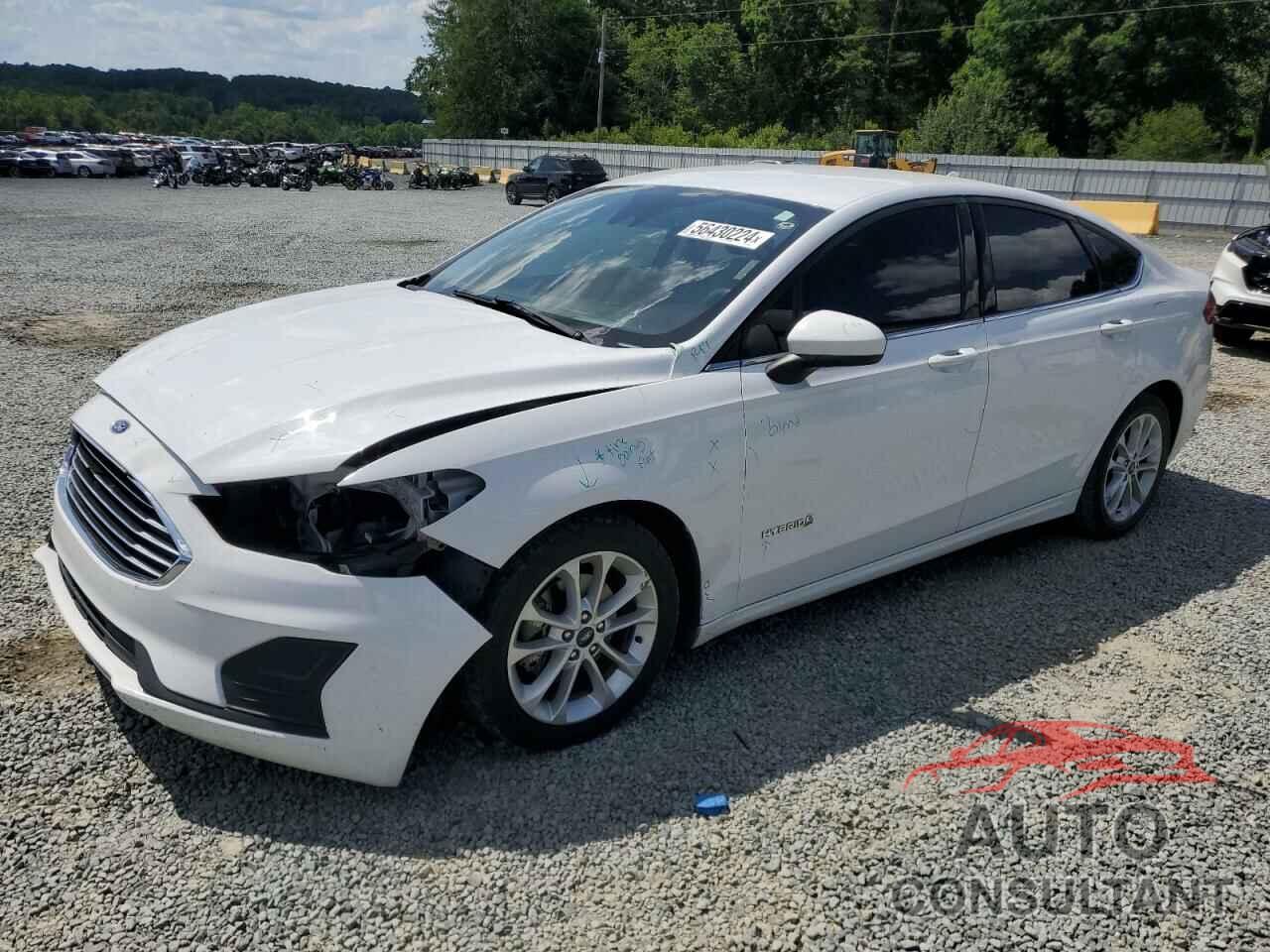 FORD FUSION 2019 - 3FA6P0LU5KR190018