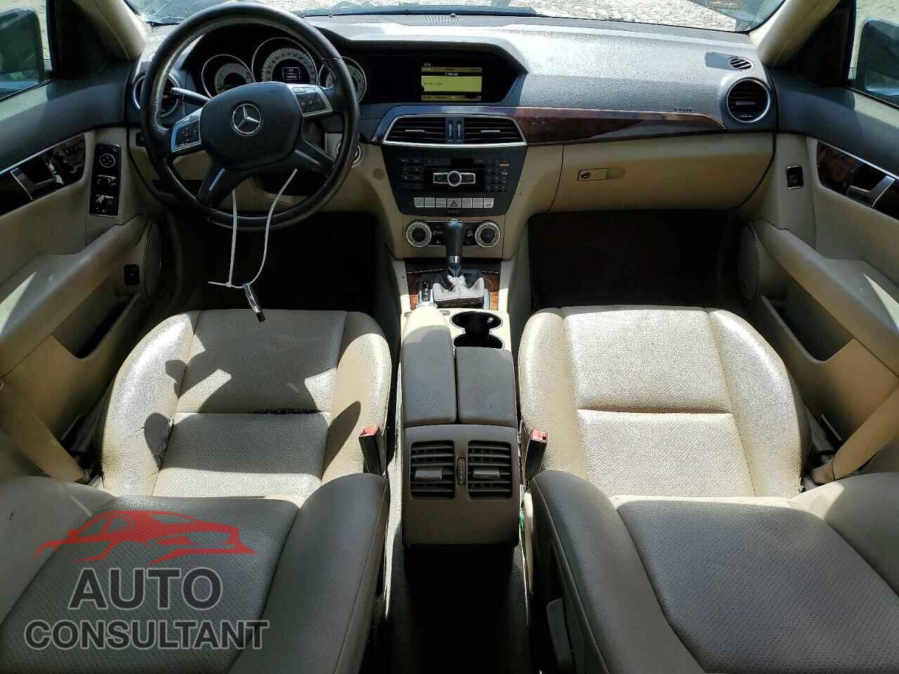 MERCEDES-BENZ C-CLASS 2012 - WDDGF4HB5CA654653