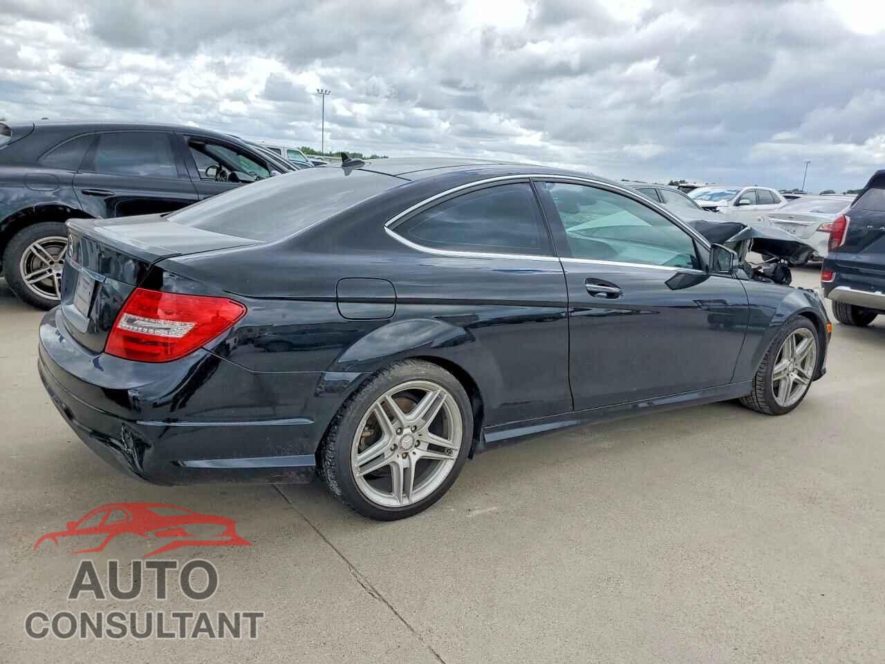 MERCEDES-BENZ C-CLASS 2012 - WDDGJ4HB4CF855641