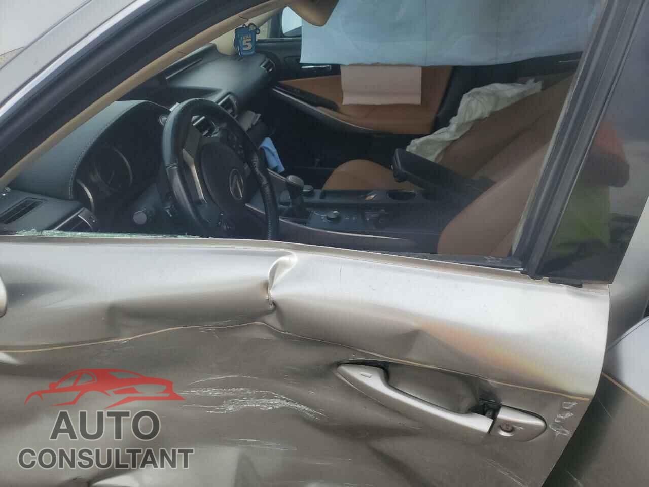 LEXUS IS 2016 - JTHBA1D2XG5016189
