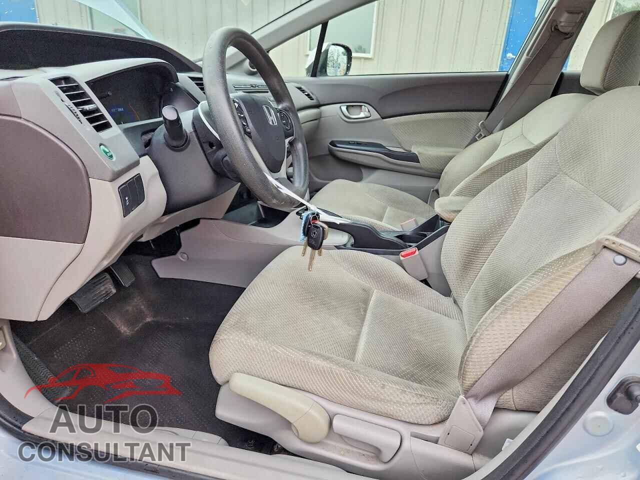 HONDA CIVIC 2012 - JHMFB4F27CS009127