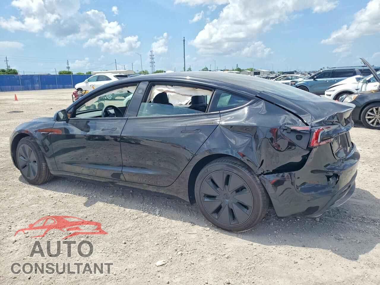 TESLA MODEL 3 2026 - 5YJ3E1EA5TF170592