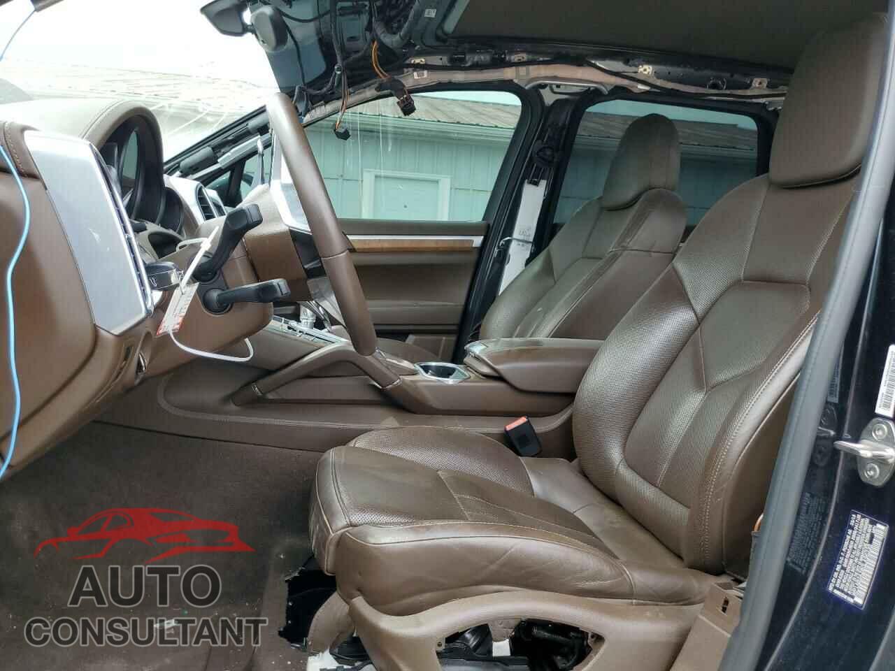 PORSCHE CAYENNE 2016 - WP1AB2A28GLA96235