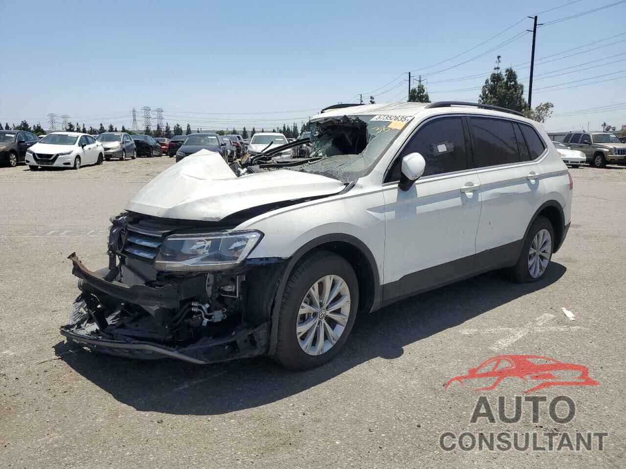 VOLKSWAGEN TIGUAN 2019 - 3VV3B7AX1KM074766