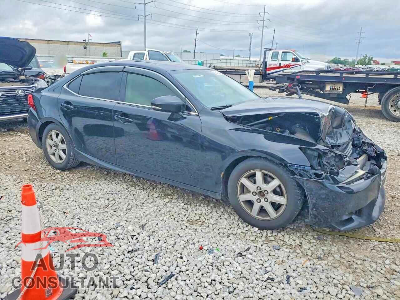LEXUS IS 2014 - JTHCF1D29E5011312